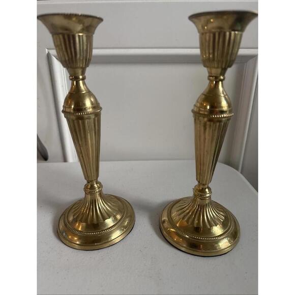 Vintage brass candlesticks set of two, 7.5 inches - Picture 3 of 15